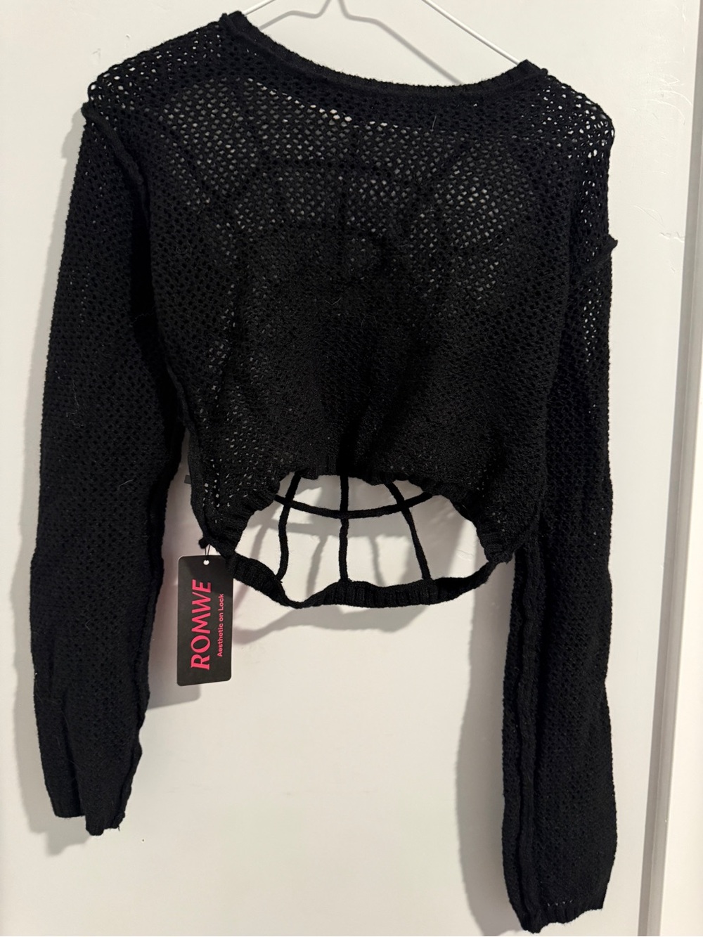 ROMWE Black Cropped Open-Knit Back-Strap Sweater